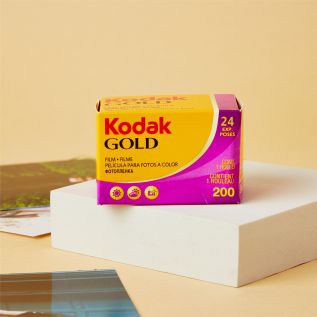 Kodak Gold 200 – 35mm Film (24 Exposures)